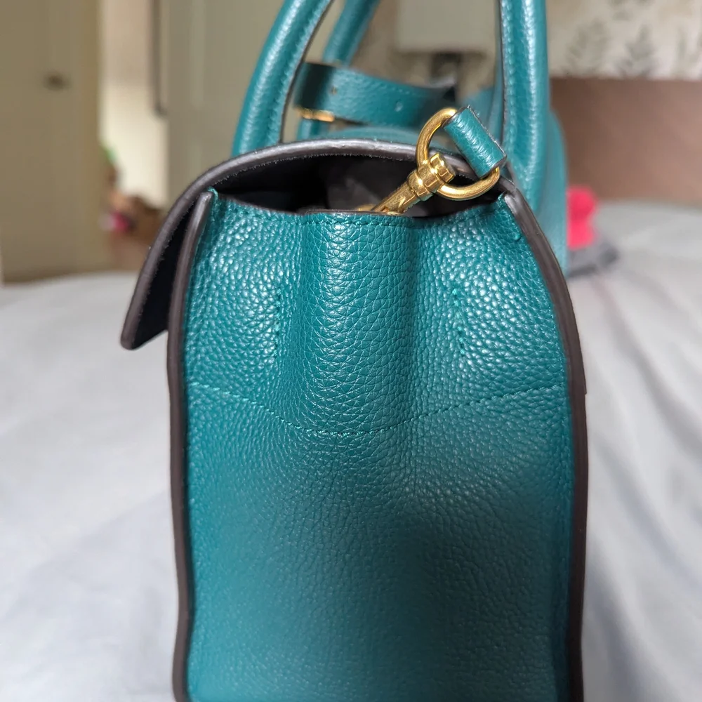 Mulberry Green Small Bayswater Satchel with Gold Hardware and Textured Leather - Picture 2 of 9
